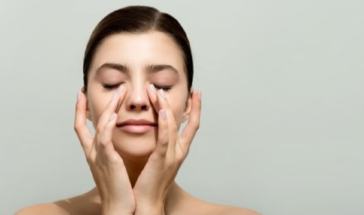 Taking Care of Your Sensitive Eyes: A Simple Guide Everyone Can Follow