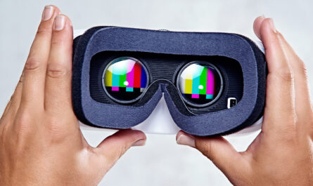 How Virtual Reality Is Being Used to Heal - goop